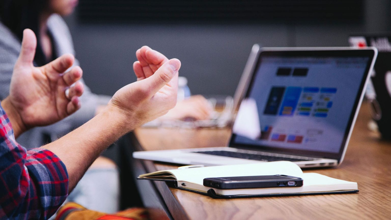 Bac pro AGORA - Assistance à la gestion des organisations et de leurs activités - ORT France